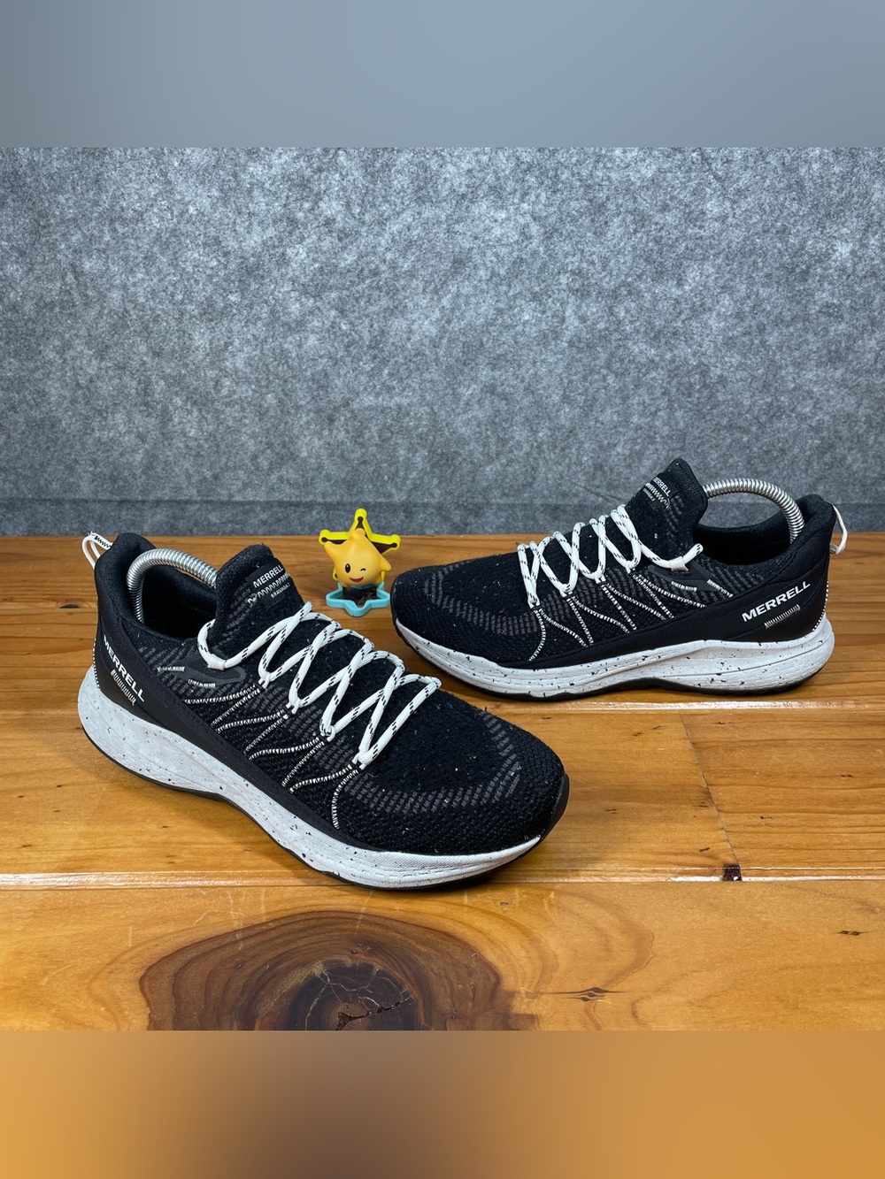 Merrell Bravada 2 WOMENS Size 9.5 Black White Knit Hiking Trail Sneakers J036604